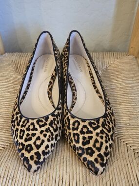 Cole Haan Leopard-Print Pointed-Toe Flats in Tan and Black. Sz 8
